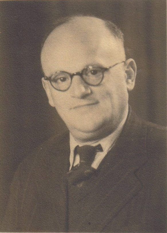 Max, 1946